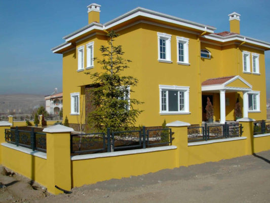 Màu vàng sơn nhà ngoài trời đẹp