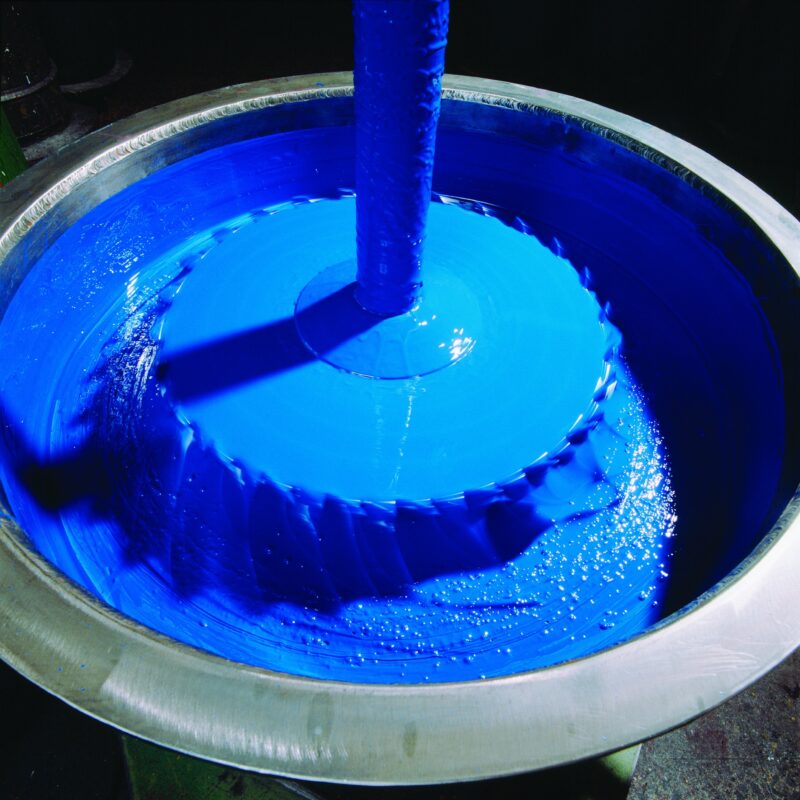 Nhà máy chuyên sản xuất gia công sơn nước 365